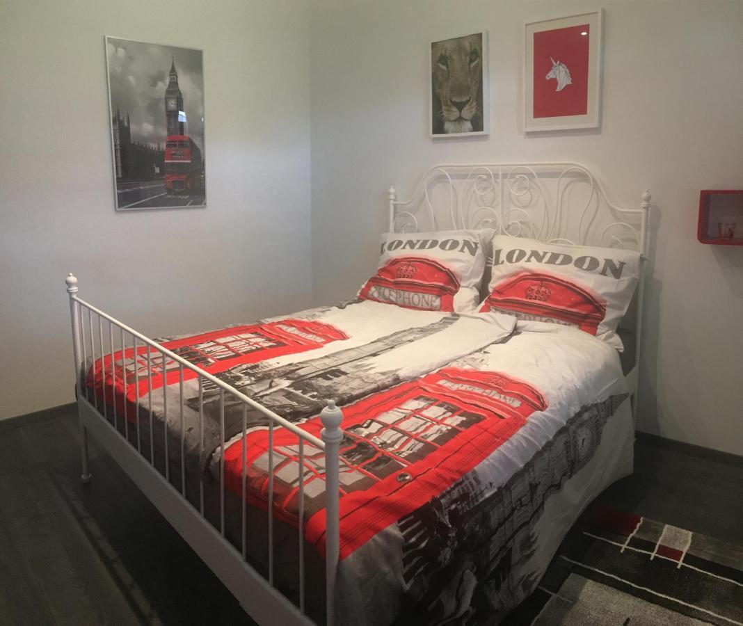Buckingham Palace Apartman, Debrecen Dış mekan fotoğraf