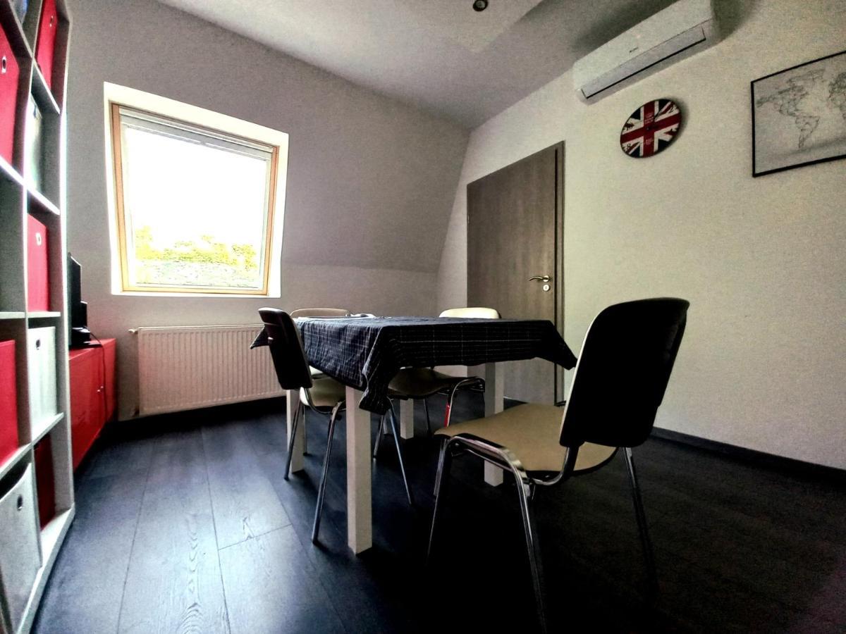 Buckingham Palace Apartman, Debrecen Dış mekan fotoğraf