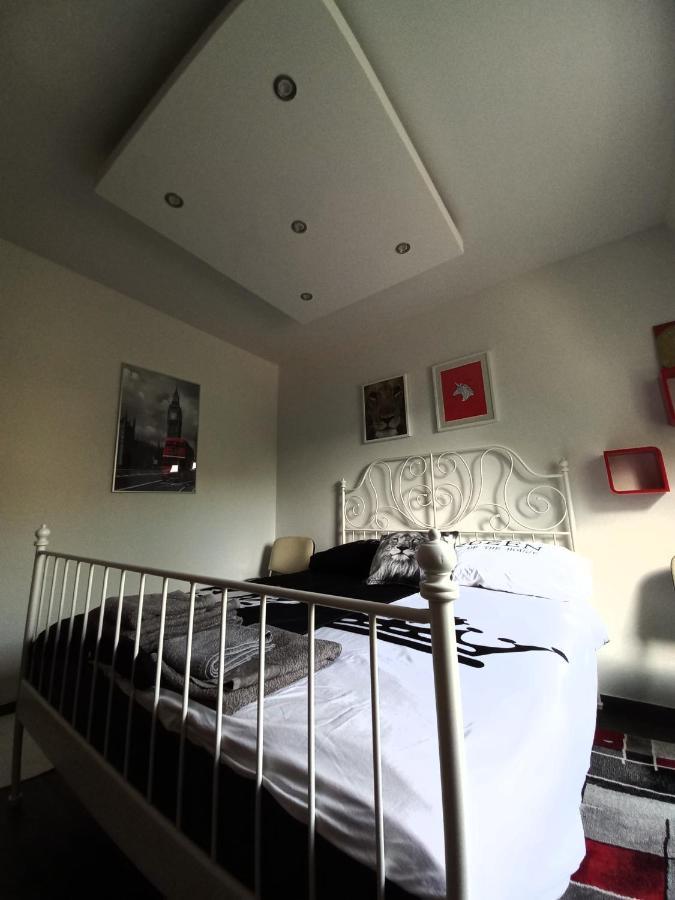 Buckingham Palace Apartman, Debrecen Dış mekan fotoğraf